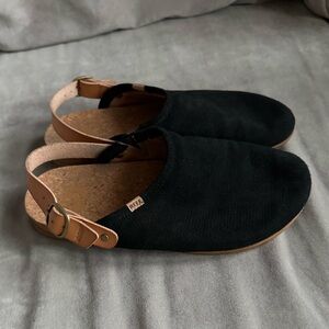 Reef Perforated Black Suede Cushion Sage Clogs